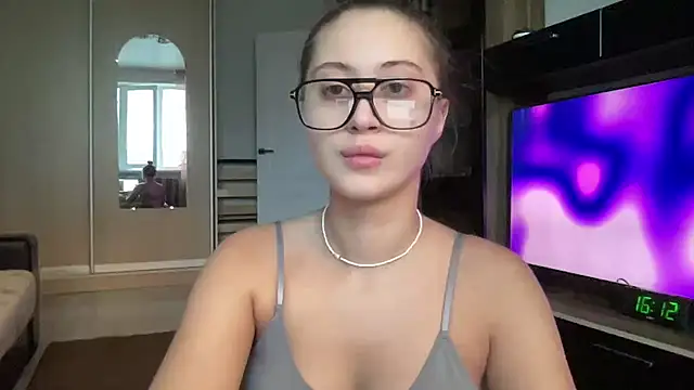 Snapshot of StellarAlice chatting on November 28, 11:13 am StellarAlice online show from November 28, 11:13 am