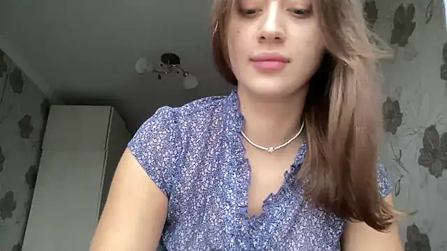 Snapshot of StellarAlice chatting on December 3, 11:08 am StellarAlice online show from December 3, 11:08 am