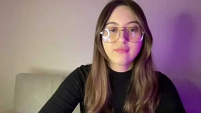 Snapshot of StellarAlice chatting on February 24, 9:02 pm StellarAlice online show from February 24, 9:02 pm