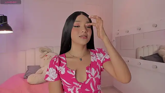Snapshot of Doll_Isa_ chatting on May 5, 9:12 pm Doll Isa online show from May 5, 9:12 pm