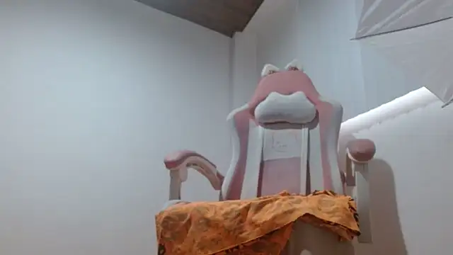 Crystal Star  online show from December 16, 11:26 am