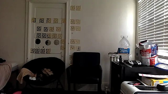 Diodre Benyoon online show from April 8, 3:12 pm