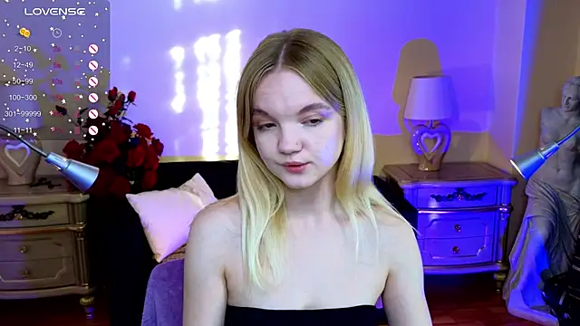 Snapshot of RosesKate chatting on October 9, 4:21 am RosesKate online show from October 9, 4:21 am
