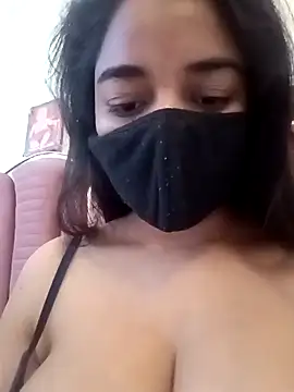 Little toy girl online show from March 21, 6:51 am