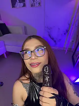 dreamleah  online show from March 20, 12:26 am