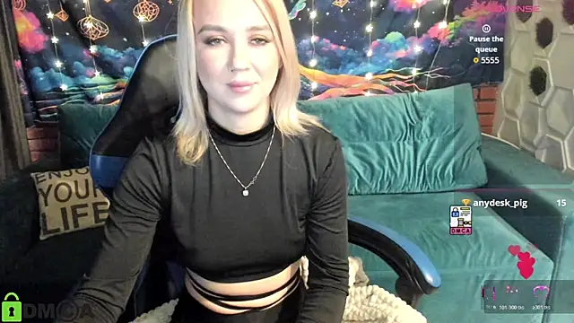 CrystalGirl99 online show from March 21, 8:08 am