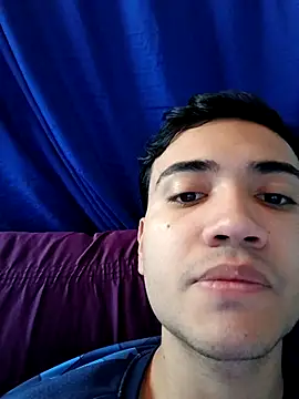 Snapshot of novinho_safado__ chatting on November 19, 1:44 pm novinho safado online show from November 19, 1:44 pm