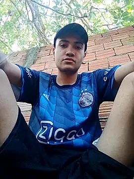 Snapshot of novinho_safado__ chatting on May 4, 1:40 pm novinho safado online show from May 4, 1:40 pm