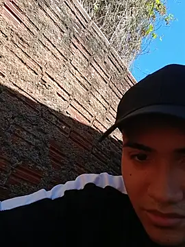 Snapshot of novinho_safado__ chatting on June 4, 4:35 pm novinho safado online show from June 4, 4:35 pm