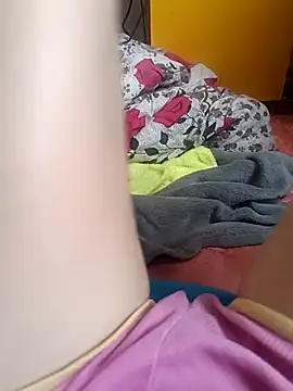 Snapshot of Eybrbrb chatting on November 4, 11:53 am Eybrbrb online show from November 4, 11:53 am