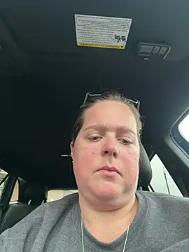 hornykitty1210 online show from January 12, 8:03 pm