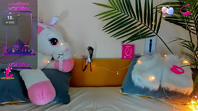 Snapshot of BlackyLii chatting on November 27, 1:40 am BlackyLii online show from November 27, 1:40 am