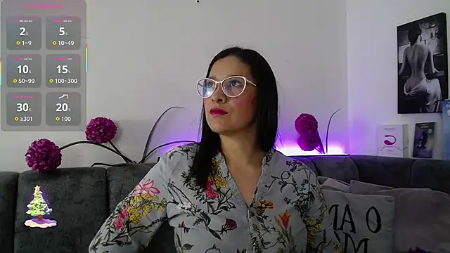 Snapshot of Alana_steel_1 chatting on February 3, 7:30 pm Alana steel 1 online show from February 3, 7:30 pm