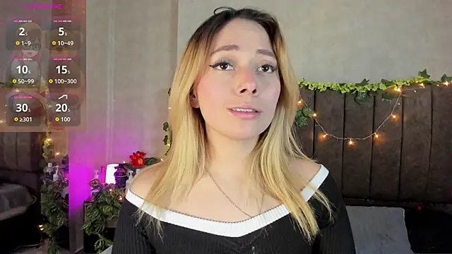 LanaMills  online show from April 12, 4:28 am