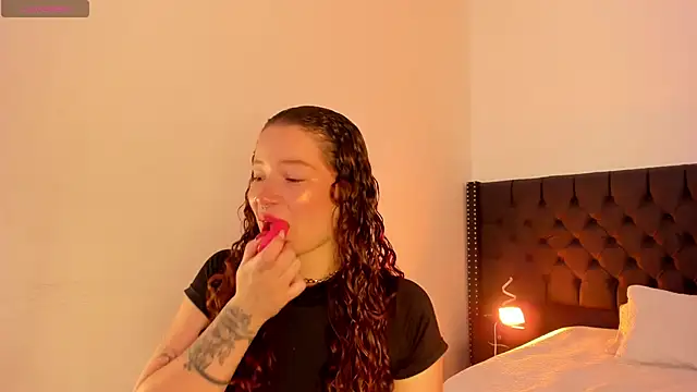 AphroditeSweet online show from November 4, 8:41 pm