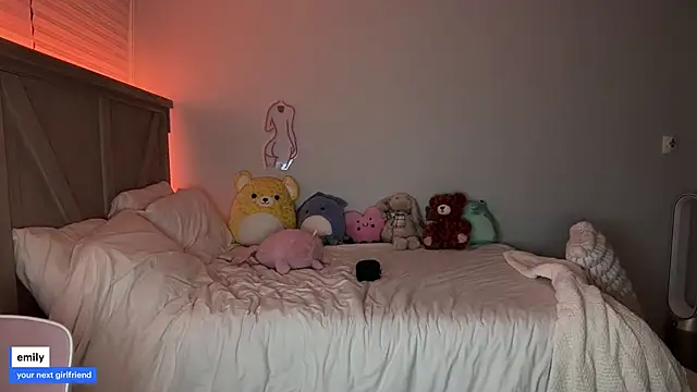 emmyfawn online show from September 15, 2:33 am