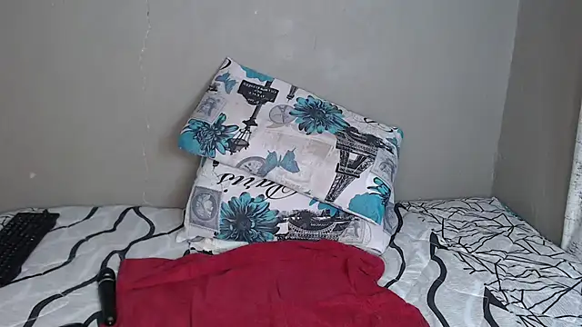 Lunalee online show from January 15, 7:17 pm