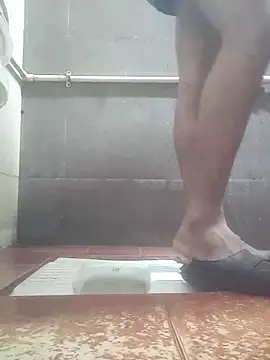 Snapshot of BasicGoal96 chatting on September 18, 1:57 pm BasicGoal96 online show from September 18, 1:57 pm