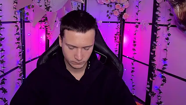ZackNeal online show from October 9, 5:38 am