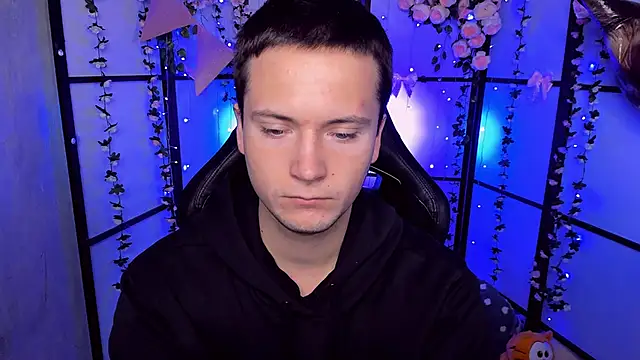 ZackNeal online show from October 14, 5:52 am