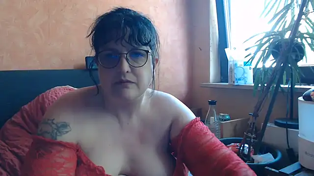 ladyfrombonn online show from August 9, 9:36 am