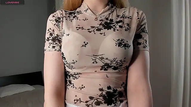 MarenRawicki online show from October 7, 7:49 am