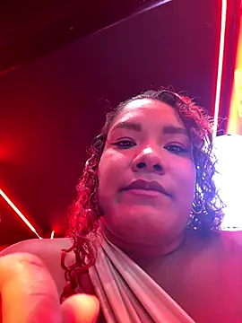 Snapshot of anailynn chatting on November 20, 8:30 pm anailynn online show from November 20, 8:30 pm