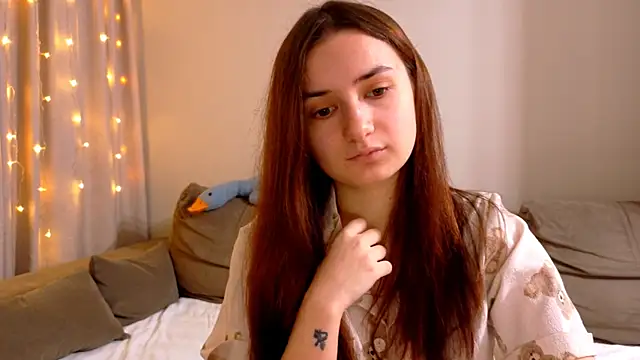 Lelia Vibe online show from December 15, 3:38 pm