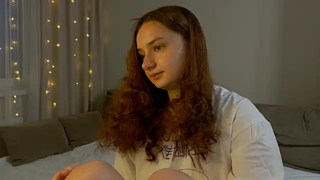 Lelia Vibe online show from April 17, 4:32 pm