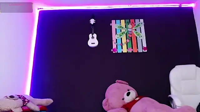 Snapshot of ingrid_zese_ chatting on October 7, 5:21 pm ingrid zese online show from October 7, 5:21 pm