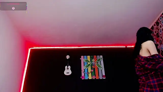 Snapshot of ingrid_zese_ chatting on October 21, 6:08 pm ingrid zese online show from October 21, 6:08 pm