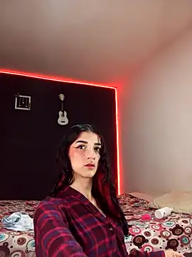 Snapshot of ingrid_zese_ chatting on November 25, 5:35 pm ingrid zese online show from November 25, 5:35 pm