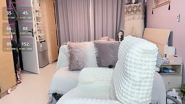 Y2Luvk online show from October 17, 9:17 pm