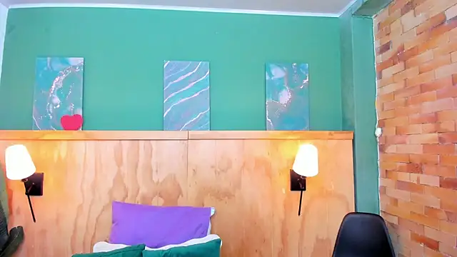 halleylorens online show from January 16, 7:18 pm