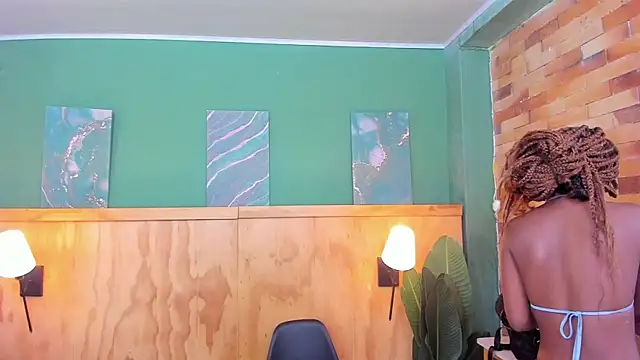 halleylorens online show from April 2, 12:25 pm