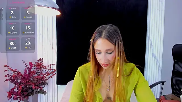 Snapshot of MONIK_FOX_CR chatting on October 1, 8:15 pm MONIK FOX CR online show from October 1, 8:15 pm