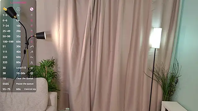 lisabaus online show from February 20, 10:05 am