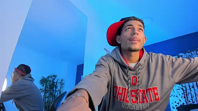 Snapshot of Adonis_WB chatting on November 3, 10:10 pm Adonis WB online show from November 3, 10:10 pm