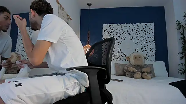 Snapshot of Adonis_WB chatting on November 5, 8:42 pm Adonis WB online show from November 5, 8:42 pm