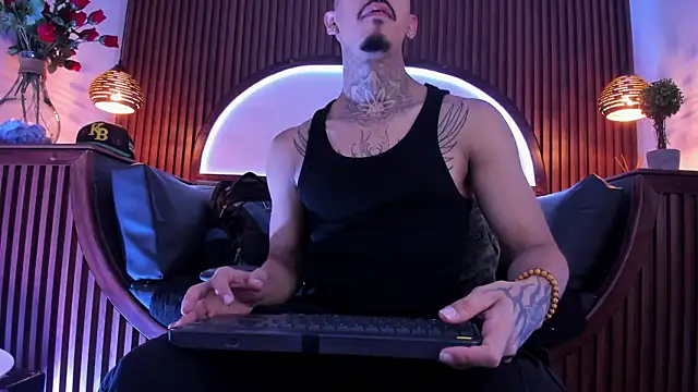 Donovan Desmond online show from February 10, 5:00 am