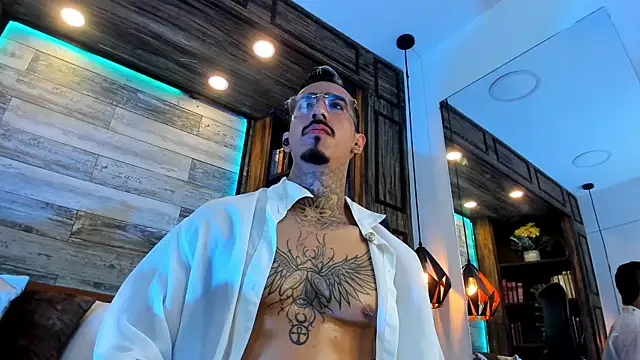 Donovan Desmond online show from April 1, 1:50 am