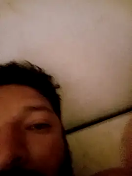 Snapshot of hendy692 chatting on October 12, 12:15 pm hendy692 online show from October 12, 12:15 pm