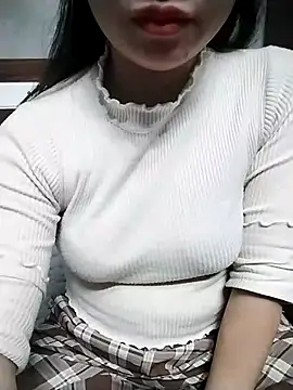 Mie rose online show from November 7, 1:55 pm