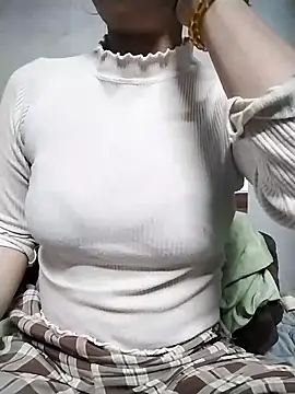 Mie rose online show from February 2, 1:32 pm