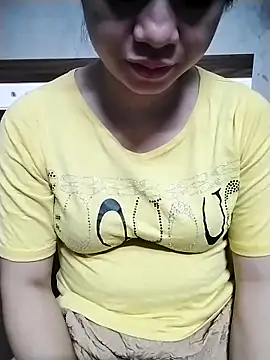 Snapshot of Mie_rose chatting on April 24, 1:24 pm Mie rose online show from April 24, 1:24 pm