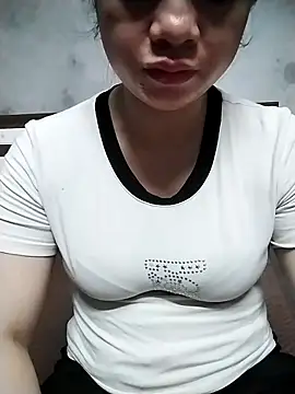 Snapshot of Mie_rose chatting on April 26, 2:09 am Mie rose online show from April 26, 2:09 am
