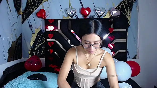 Snapshot of Miahotcs1 chatting on February 14, 12:35 pm Miahotcs1 online show from February 14, 12:35 pm