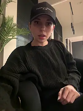 EllyLynn online show from January 31, 7:56 pm