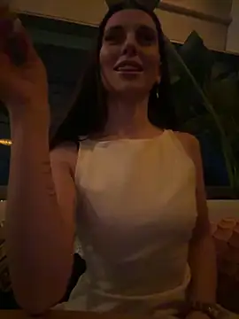 EllyLynn online show from March 7, 11:46 pm