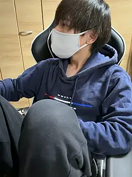 jiji9253 online show from March 21, 12:32 pm